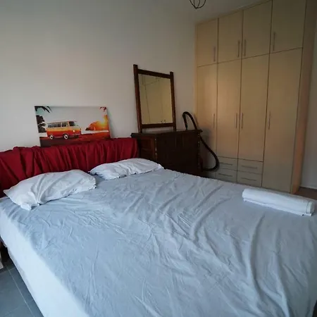 Апартаменты Delux In Lapta With Pool And Roof Garden
